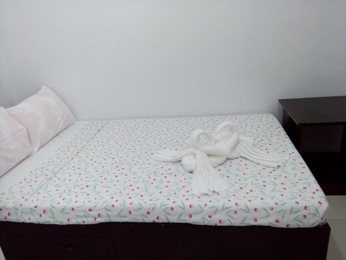 Chelle'S Apartelle - Inn Эль-Нидо Экстерьер фото